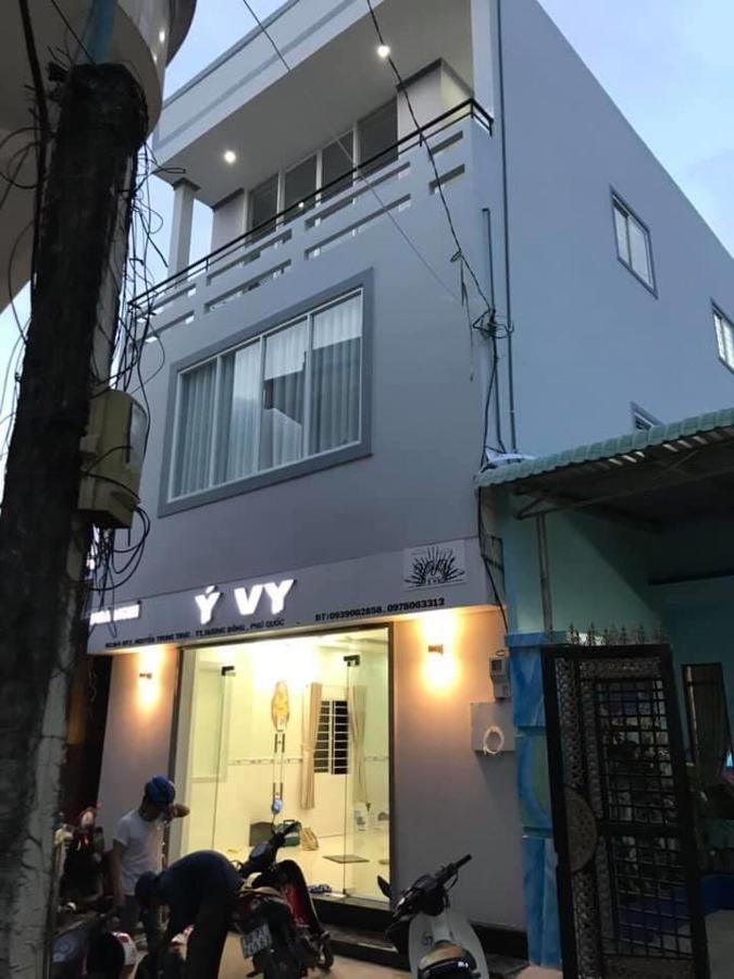 Nha Nghi Y Vy Bed and Breakfast Phú Quốc Eksteriør billede