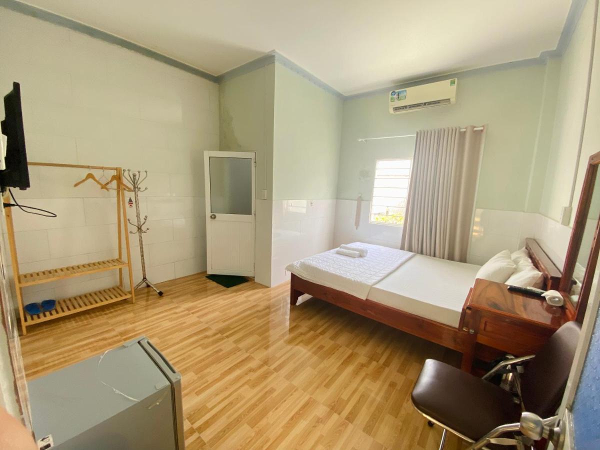 Nha Nghi Y Vy Bed and Breakfast Phú Quốc Eksteriør billede